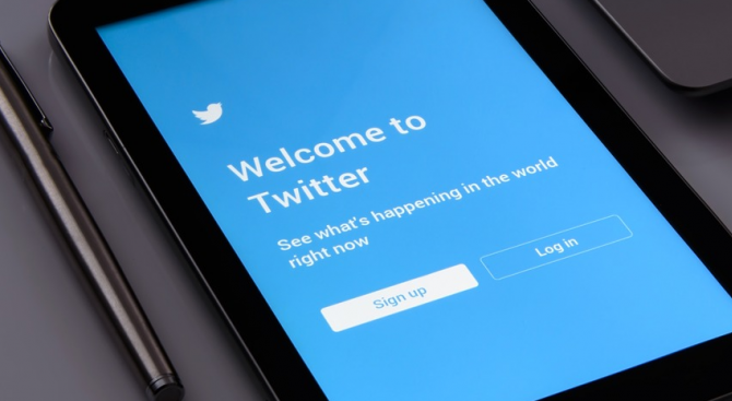 Туитър изтри над 10 000 автоматични акаунта, в които се