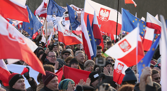 В Полша ще гласуват на втори тур на местните избори.