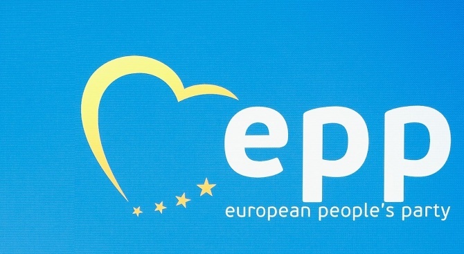 Европейската народна партия ще остане най-голямата в Европейския парламент след