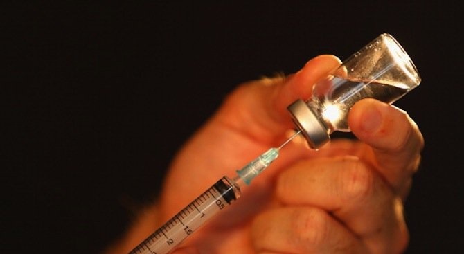 В аптеките във Варна вече няма противогрипни ваксини. Количествата са
