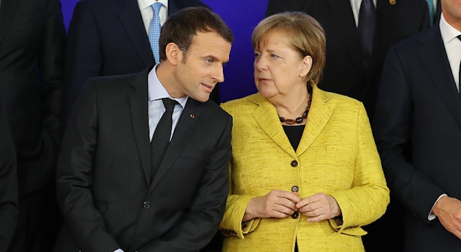 Френският президент Еманюел Макрон и германският канцлер Ангела Меркел откриха