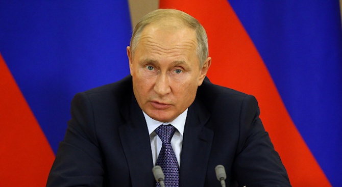 Президентът на Русия Владимир Путин оцени положително идеята на френския