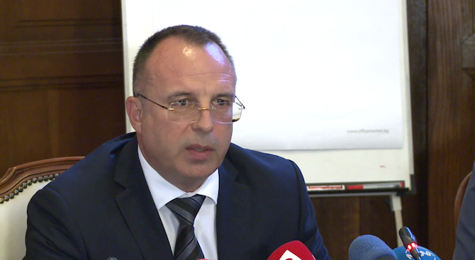Министърът на земеделието, храните и горите Румен Порожанов ще връчи