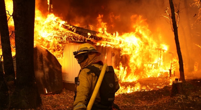 Жертвите от най-смъртоносните пожари в щата Калифорния станаха 48, предадоха