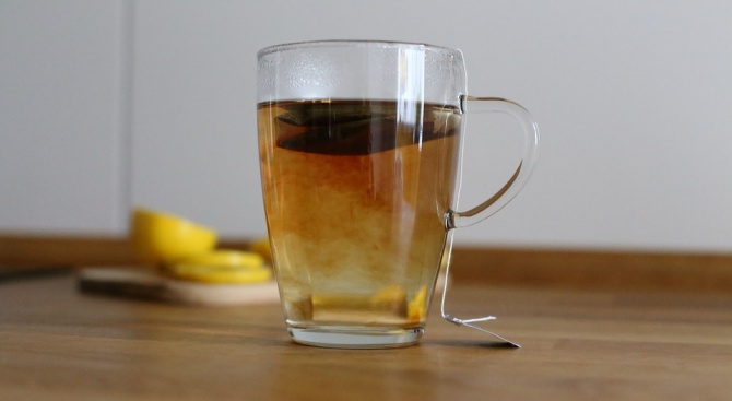 Австралийски учени установиха, че съставките в обикновения черен чай действат