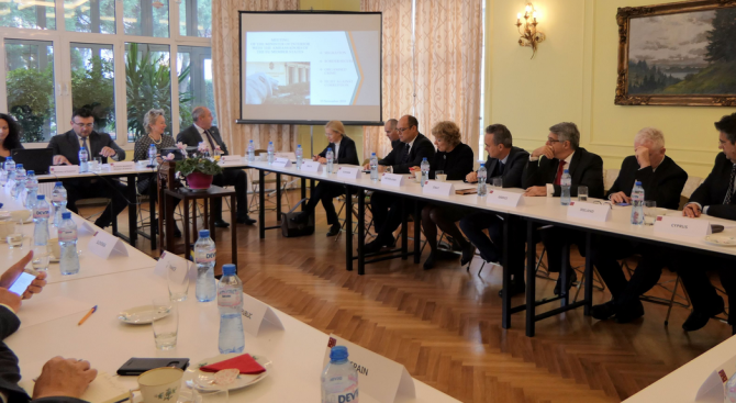 Министър Младен Маринов проведе среща с посланиците на страните -
