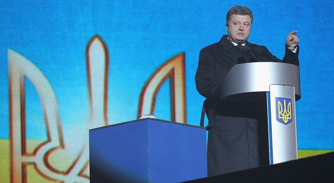 Не се се запасявайте със сол, заяви украинският президент Петро