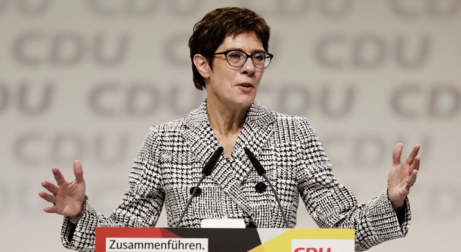 Генералният секретар на германския Християндемократически съюз Анегрет Крамп-Каренбауер бе избрана