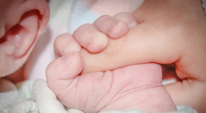 Румънските власти съобщиха, че броят на бебета, диагностицирани с устойчива