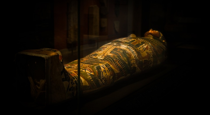 Гробница на жрец, живял преди повече от 4400 години, бе