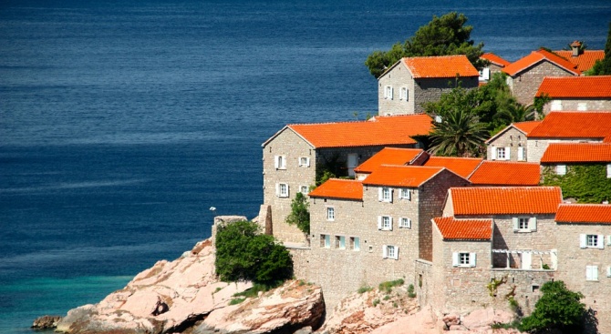 Черна гора е спечелила от туризъм рекордните 1 003 315