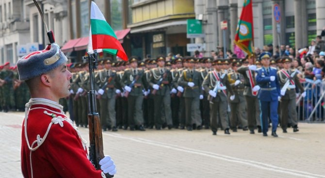 Модернизацията на Българската армия е основният проект, по който ще