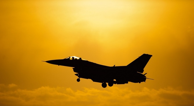 Двойка турски изтребители F-16 прелетяха над някои от най-източните гръцки