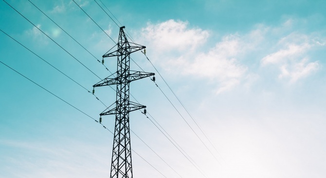 "ЧЕЗ Разпределение" България отчита увеличение на средните товари по електропреносната