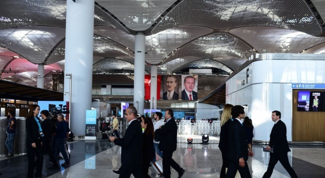 Трафикът на летищата в Турция се е повишил с 8,8