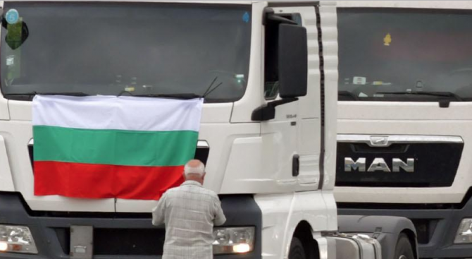 Българските превозвачи протестират пред Европейския парламент в Брюксел срещу текстове