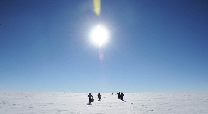 Преди дни ръководителят на 27-ата българска експедиция в Антарктида проф.