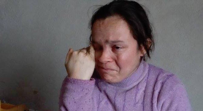 България застана зад самотната майка, на която социалните отнеха бебето, защото нямала кола