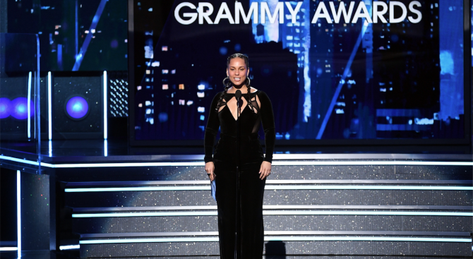 Певицата Алиша Кийс ще води церемонията за наградите "Грами" през