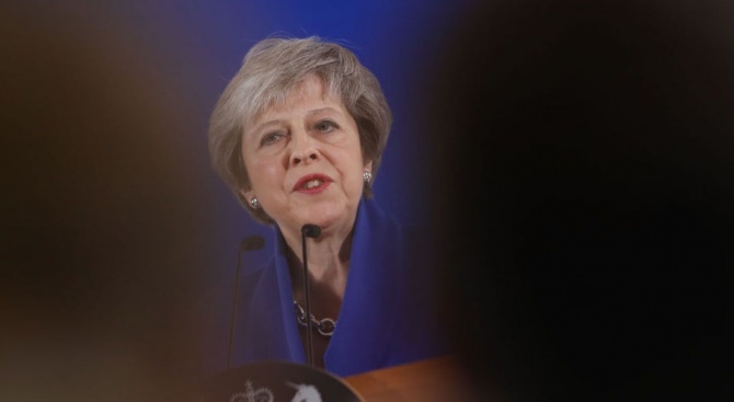 Британската министър-председателка Тереза Мей обмисля излизане от безизходицата около Брекзит