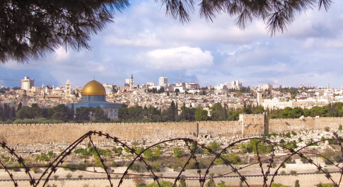 Израел обяви, че е започнал изграждането на нова стена по