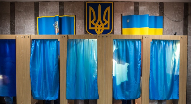 За предстоящите на 31 март президентски избори в Украйна са