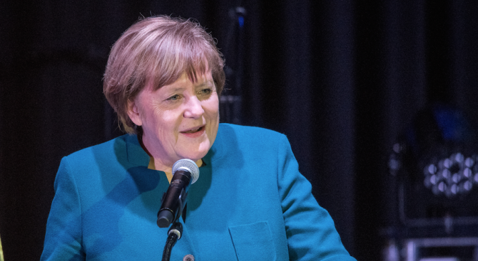 Германският канцлер Ангела Меркел ще отправи призив за повече мултилатерални