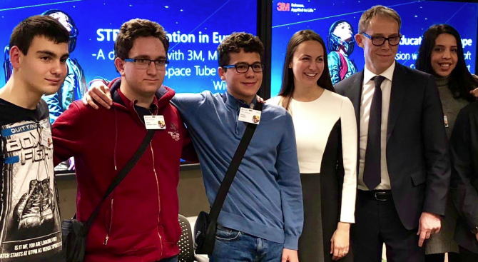 Трима българските ученици бяха сред победителите в проекта Space Tube,