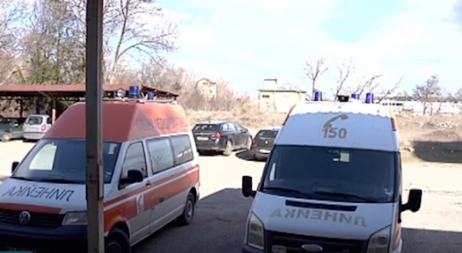 19-годишният младеж, който нападна медик в Нова Загора, беше освободен