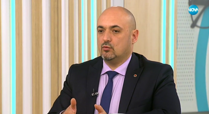 Красимир Богданов, депутат от ВМРО, коментира в предаването „Плюс –