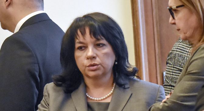 Министърът на енергетиката Теменужка Петкова ще участва в петата министерска