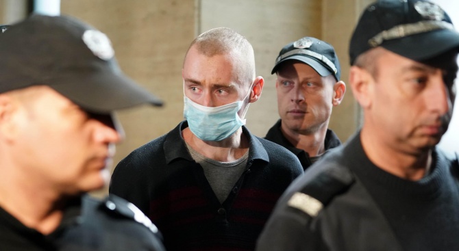 Софийски градски съд гледа мярката за неотклонение на 25-годишния Георги
