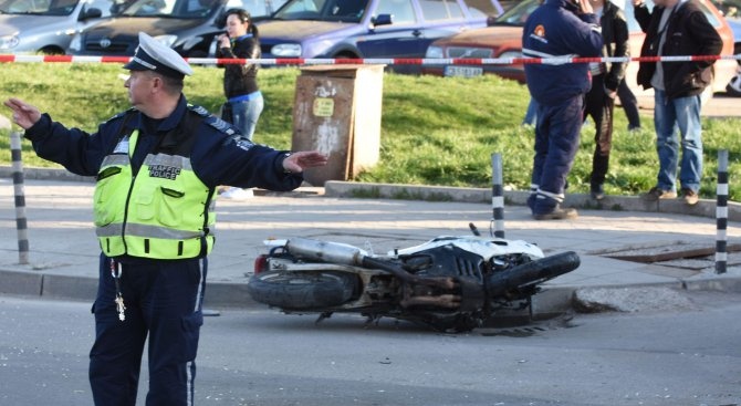 36-годишен моторист е пострадал при катастрофа на кръстовището на ул.