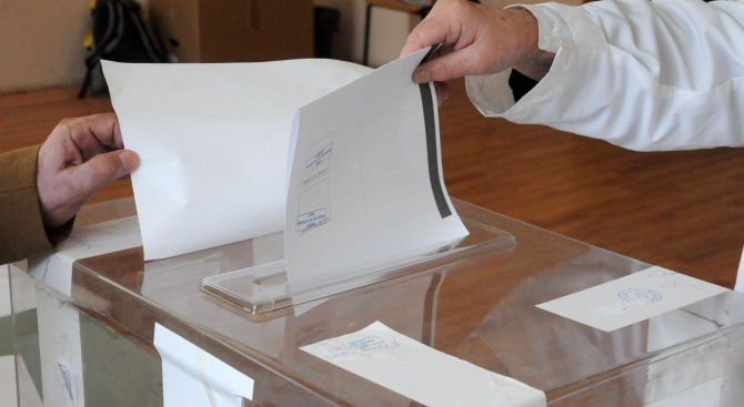 Парламентарните избори в Молдова, които не излъчиха категорично мнозинство, бяха