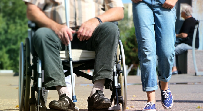 Потребностите на хората с увреждания ще бъдат оценявани по нов
