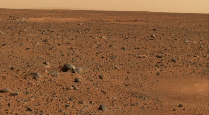 Космическият апарат "ИнСайт" на НАСА започна да копае в марсианската