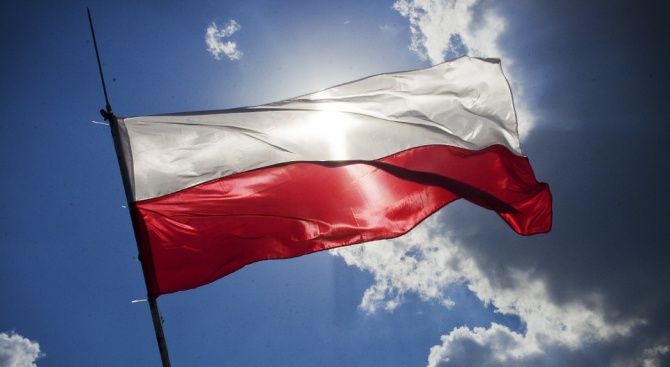Правителството на Полша прие днес резервен план в случай, че