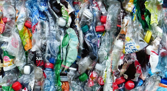 Според холандски учени 24 милиона пластмасови предмета са изхвърлени по
