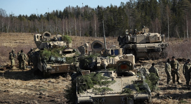 НАТО започна днес 12-дневни съвместни военни учения в Грузия, която
