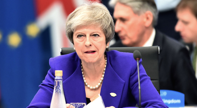 Британският премиер Тереза Мей съобщи на депутатите, че може да