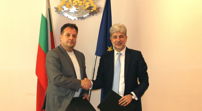 Министърът на околната среда и водите Нено Димов и кметът