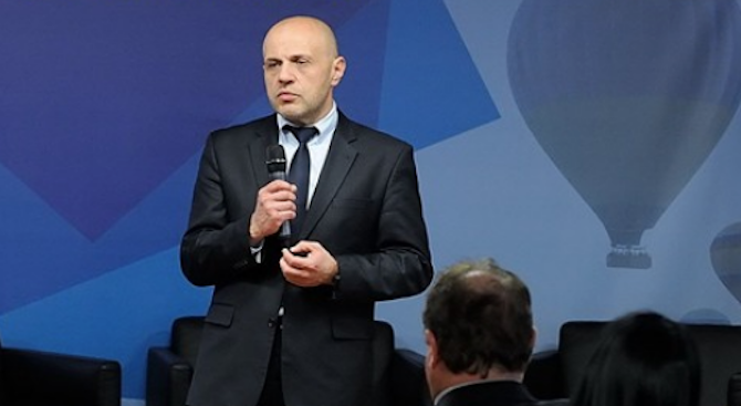 Вицепремиерът Томислав Дончев е убеден, че ГЕРБ ще бъде първа