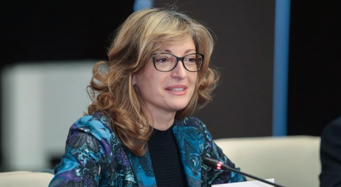 Вицепремиерът и министър на външните работи Екатерина Захариева се договори