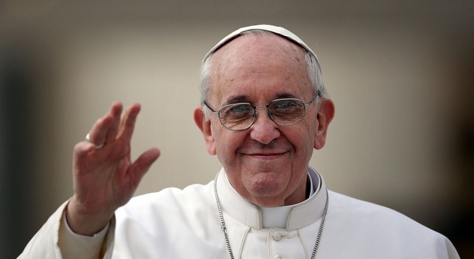 Папа Франциск отслужи литургия на спортна арена днес в Рабат