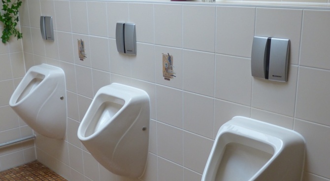 Обществените тоалетни в Пловдив стават безплатни от 1 април, съобщи
