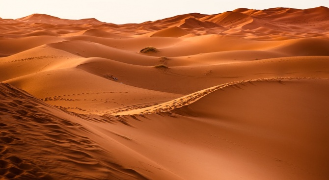 Оранжев дъжд, примесен с пясък от пустиня Сахара, ще вали