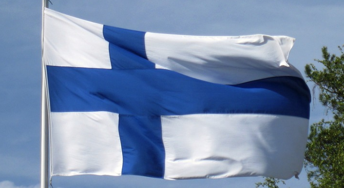Финландците гласуват днес на парламентарни избори, доминирани от дебати как