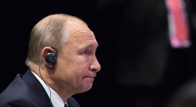 Руският президент Владимир Путин предложи на френския държавен глава Еманюел