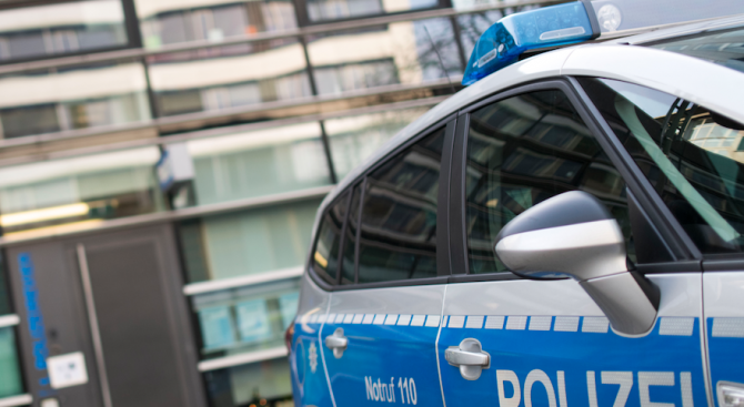 Германските власти арестуваха мъж, заподозрян, че се е присъединил към