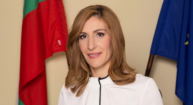Министърът на туризма Николина Ангелкова ще открие във Велико Търново